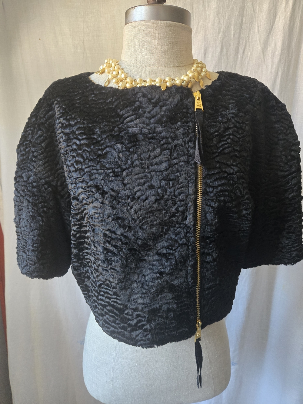 BCBGMaxAzria Black Faux Fur Boucle Cropped Short Sleeve Black Two Way Zip